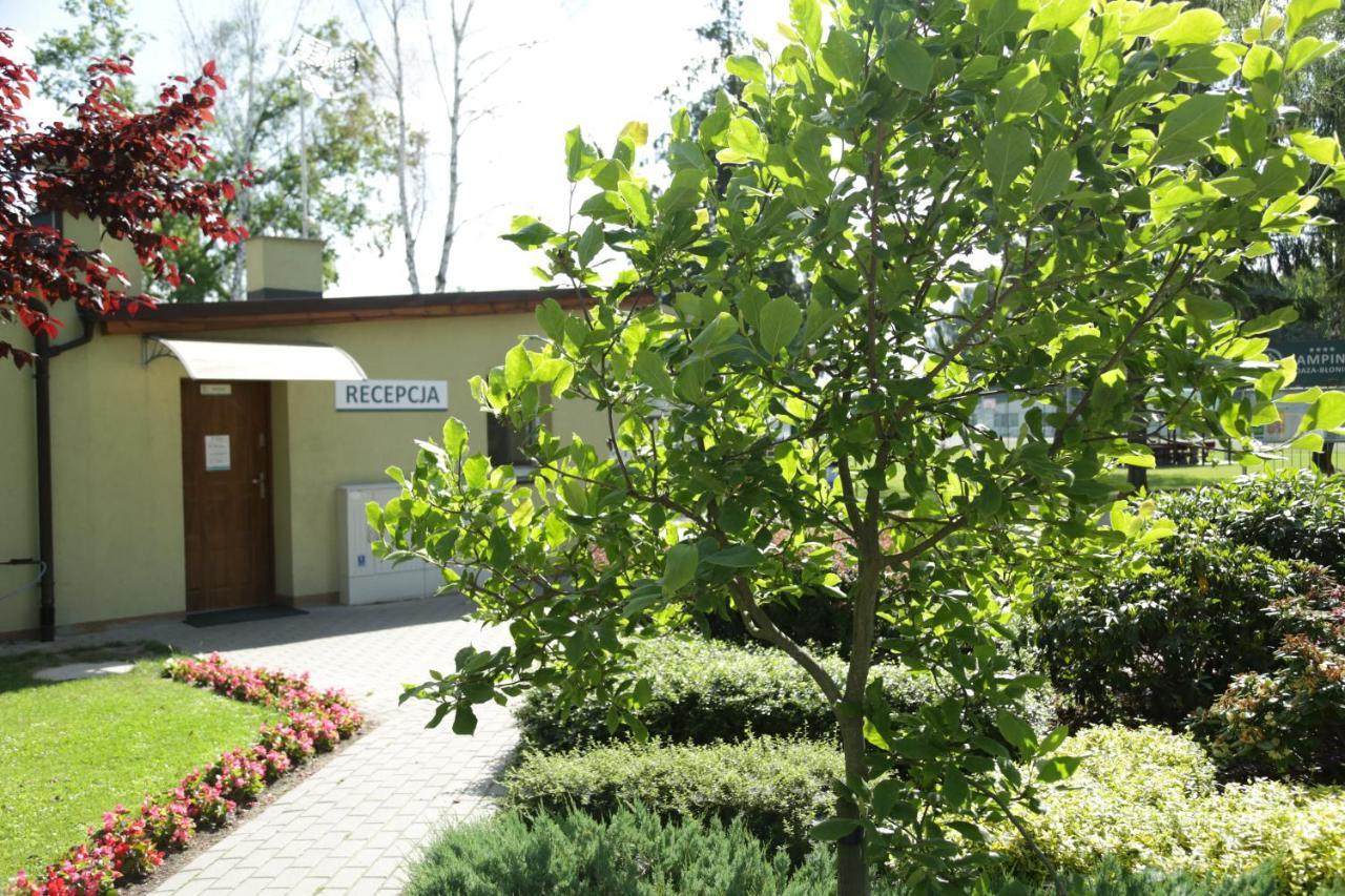 Camping Oaza Blonie Kornik Domki Standard - 3 Pokoje Esterno foto