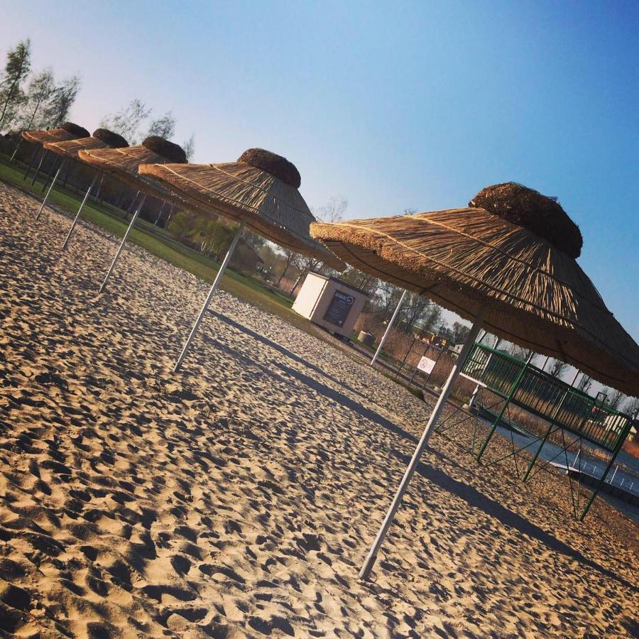 Camping Oaza Blonie Kornik Domki Standard - 3 Pokoje Esterno foto