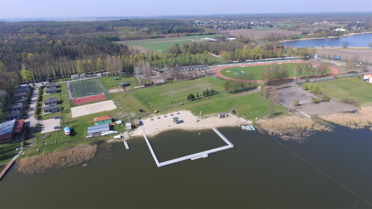 Camping Oaza Blonie Kornik Domki Standard - 3 Pokoje Esterno foto