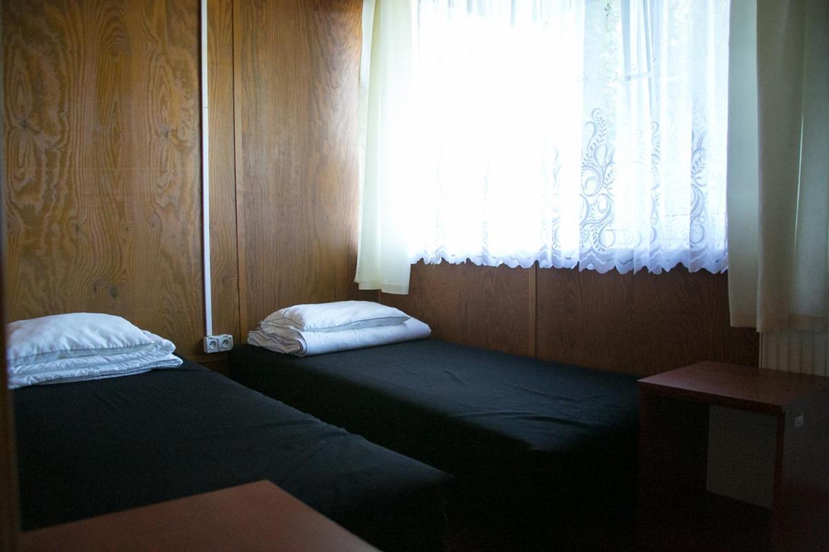 Camping Oaza Blonie Kornik Domki Standard - 3 Pokoje Esterno foto