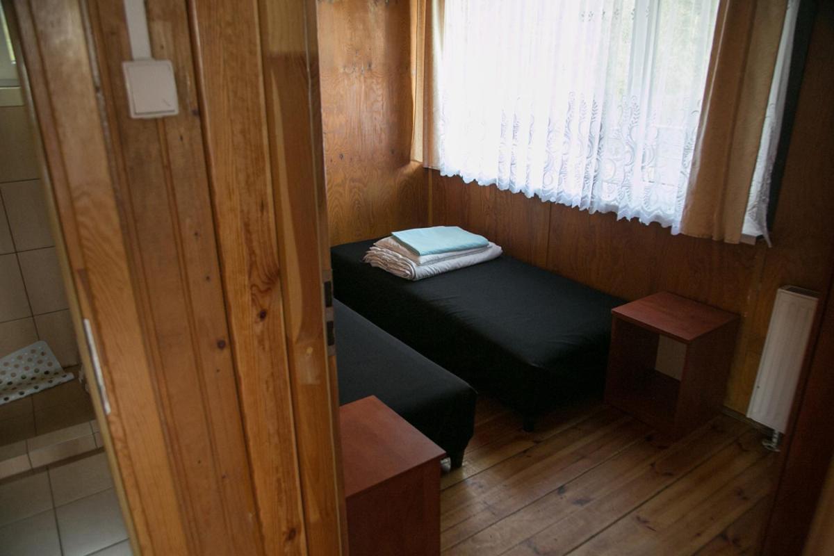 Camping Oaza Blonie Kornik Domki Standard - 3 Pokoje Esterno foto