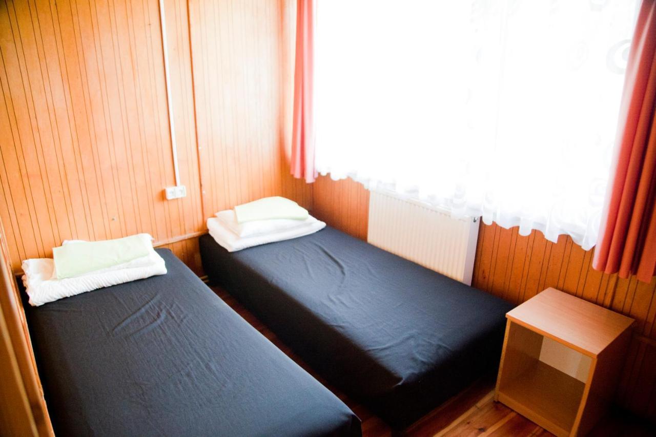 Camping Oaza Blonie Kornik Domki Standard - 3 Pokoje Esterno foto